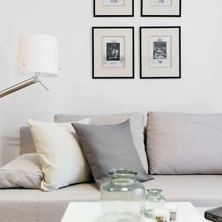 Art - Loftaffair Apartmán *