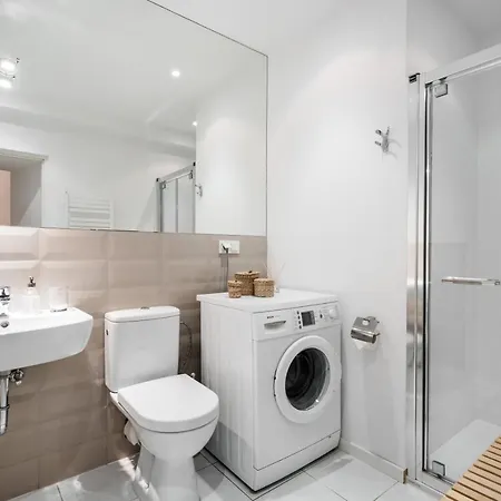 Art - Loftaffair Apartman