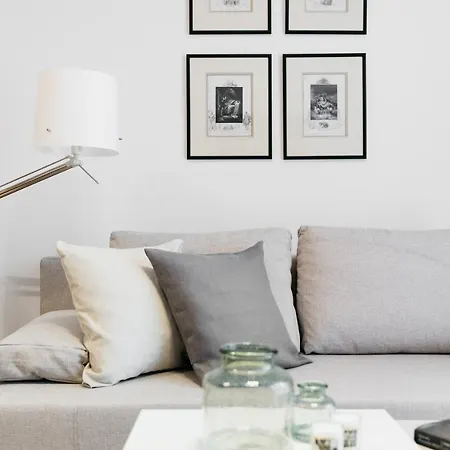 Art - Loftaffair Apartmán *