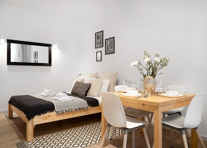 Art - Loftaffair شقة كراكوفيا